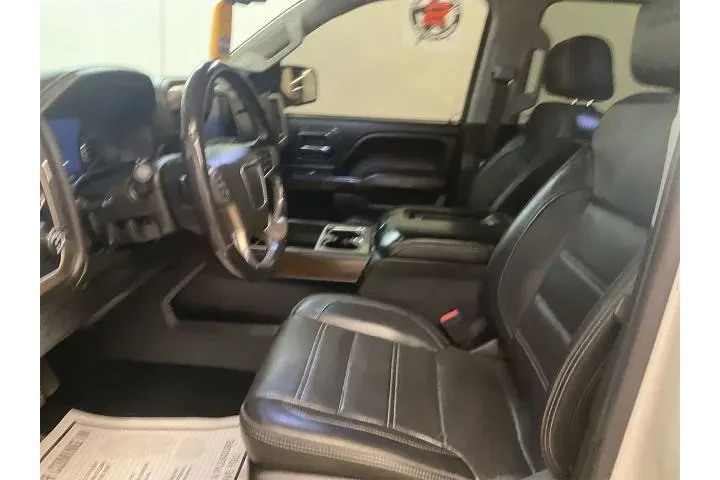 $34630 : GMC Sierra 1500 2018 4x4 Den image 5
