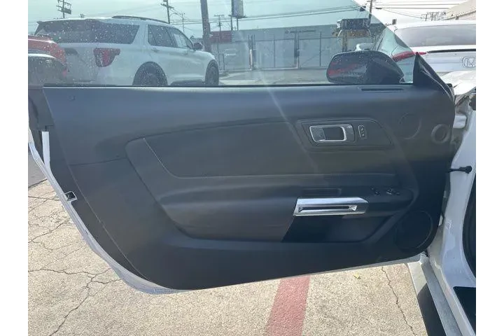 $27900 : Ford Mustang 2023 EcoBoost 2 image 7