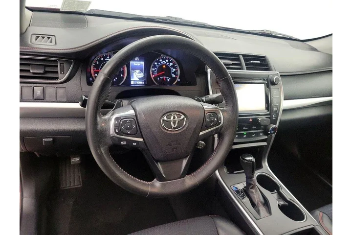 $15998 : Toyota Camry 2015 SE 4dr Sed image 10