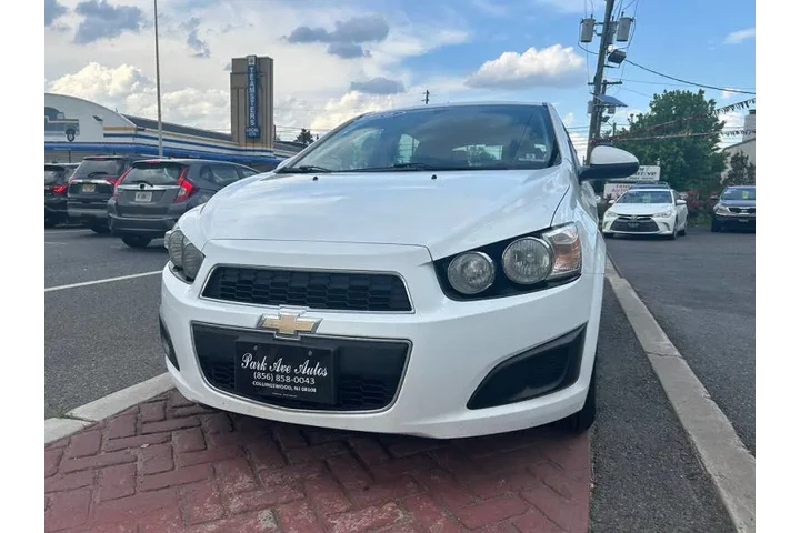 $5495 : 2016 Sonic LS Auto image 9