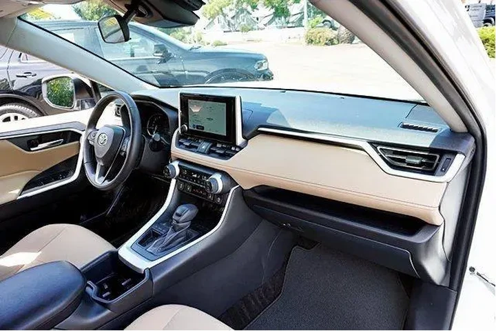 $32998 : Toyota RAV4 2025 XLE 4dr SUV image 10