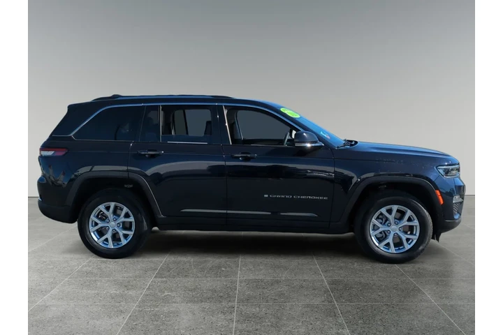 Jeep Grand Cherokee 2023 4x2 image 6