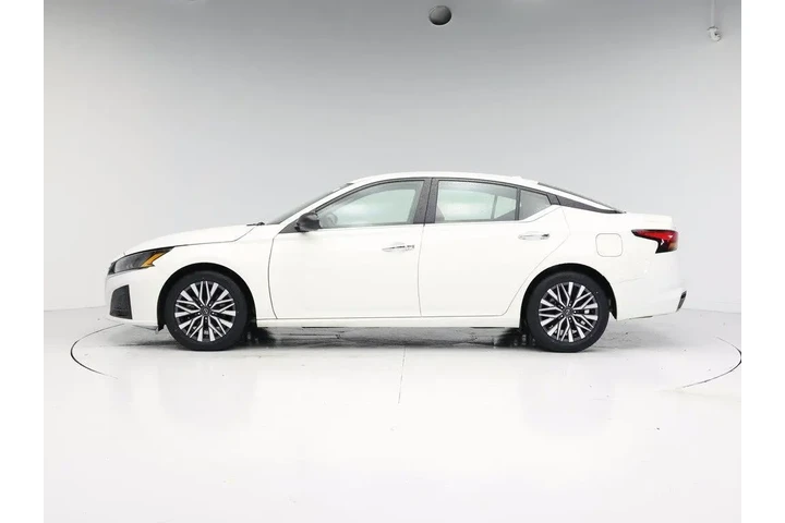 $20998 : Nissan Altima 2025 2.5 SV 4d image 3
