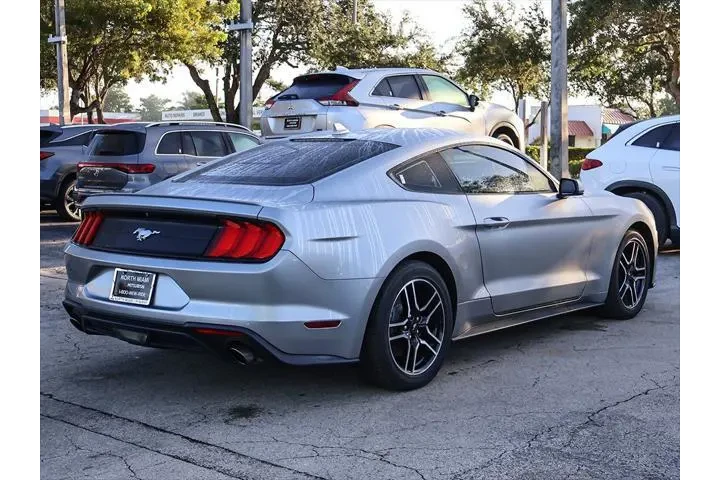 $19790 : Ford Mustang 2021 EcoBoost 2 image 8