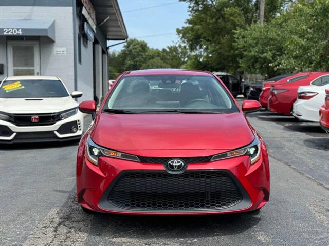 $15958 : 2021 Corolla LE image 3