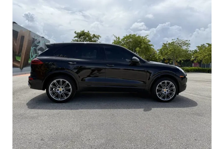 $19499 : 2018 Cayenne Platinum Edition image 8