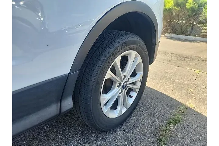 $12291 : Ford Escape 2018 SE 4dr SUV image 8