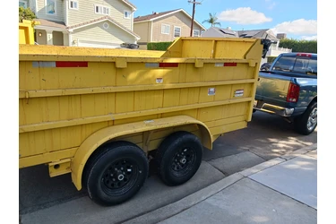 Hauling and Demolition. en Orange County