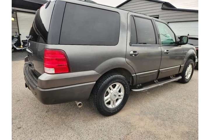 $5995 : 2004 Expedition XLT image 3