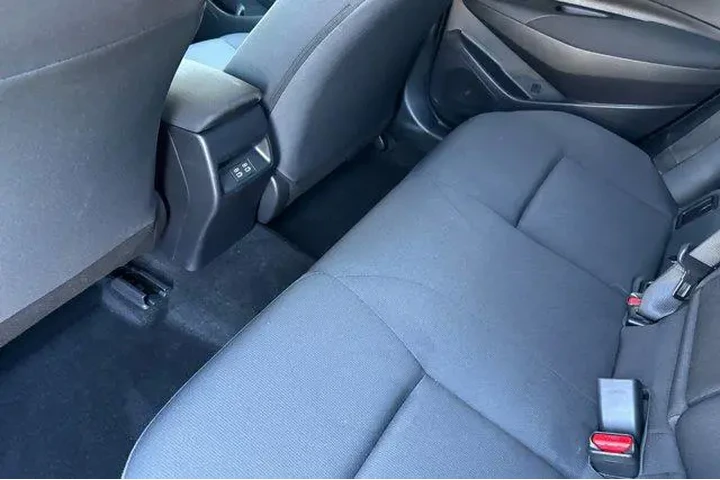 $22888 : Toyota Corolla 2024 LE 4dr S image 10