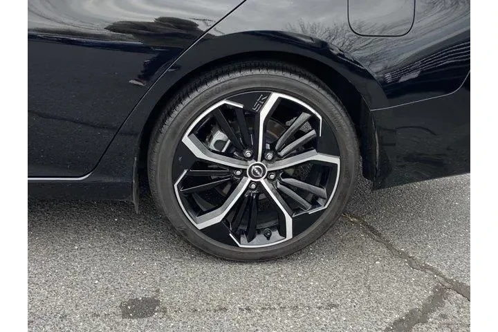 $21050 : Nissan Altima 2025 2.5 SR 4d image 9