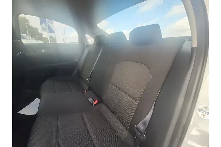 $15899 : Kia Forte 2021 FE 4dr Sedan image 8