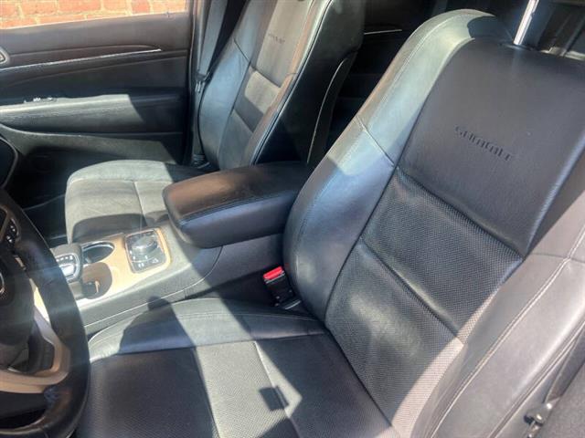 $14500 : 2015 Grand Cherokee Summit image 9