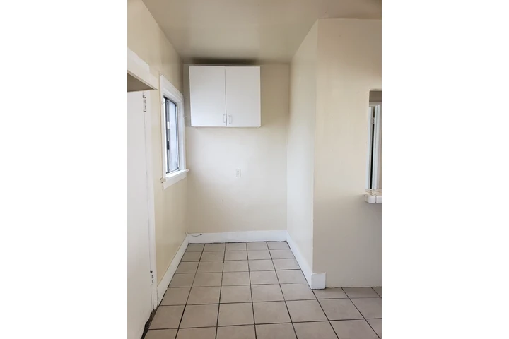 $1495 : 1 bedroom unit, 1 floor, image 9