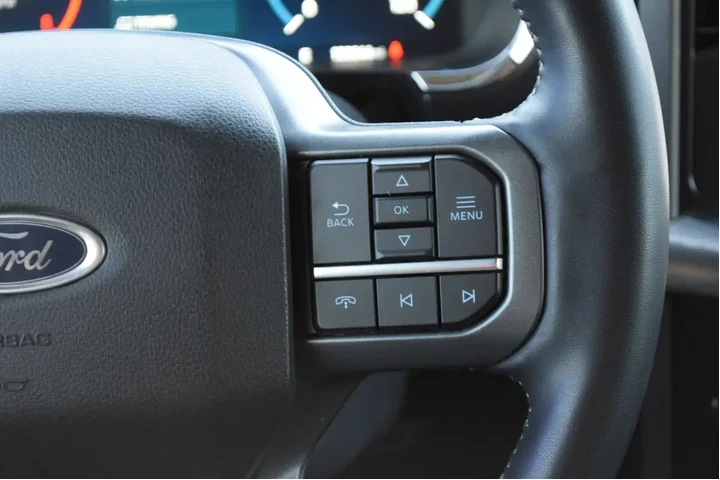 $39983 : Ford F-150 2022 4x4 Lariat 4 image 10