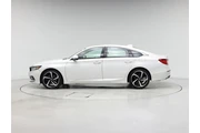 $25998 : Honda Accord 2020 Sport 4dr thumbnail