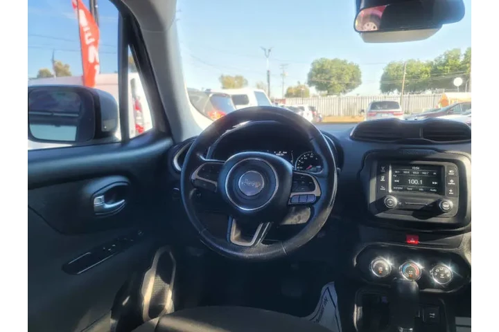 $10999 : 2016 Renegade Latitude image 9