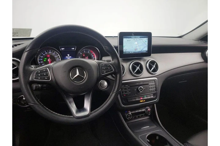 $13599 : Mercedes-Benz GLA 2017 GLA 2 image 9