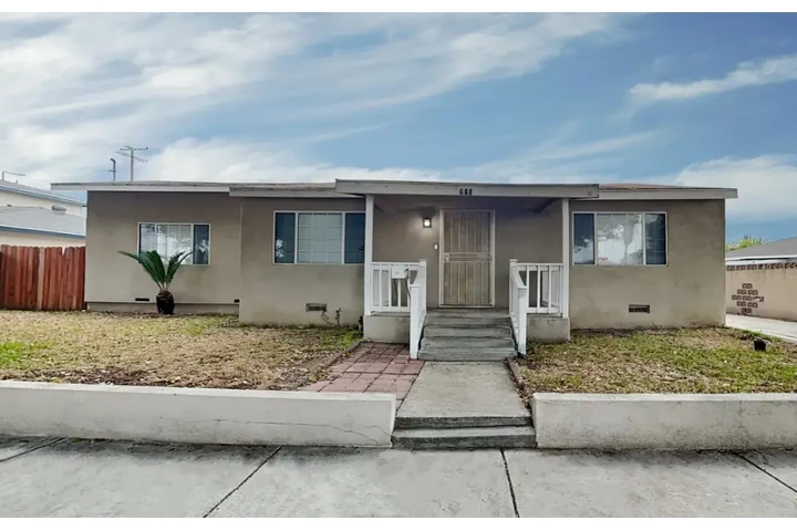 $3343 : Available 3Bed 2Bat in LA image 1