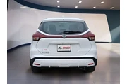 $19991 : Nissan Kicks 2024 S 4dr Cros thumbnail