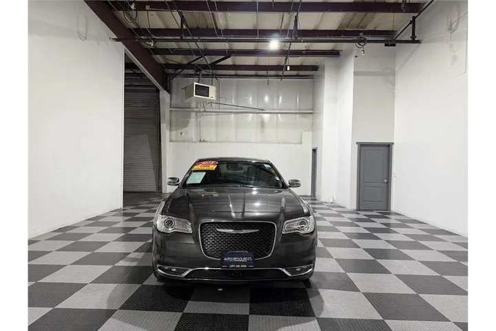 $17299 : 300 2018 image 1