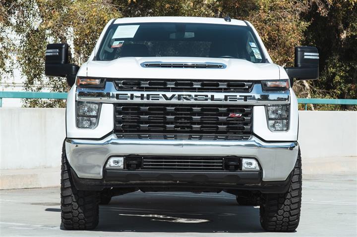 2023 Silverado 2500HD LT image 5