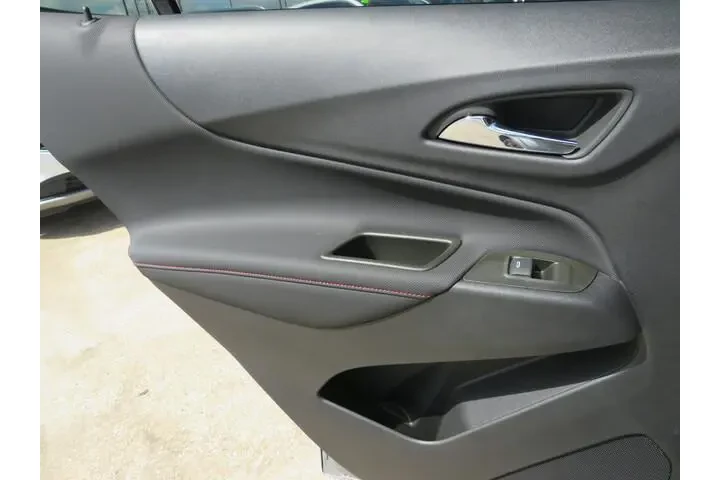 $30991 : Chevrolet Equinox 2023 RS 4d image 8