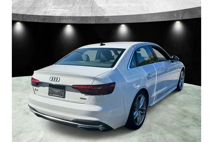 $23985 : Audi A4 2024 AWD quattro S l image 6
