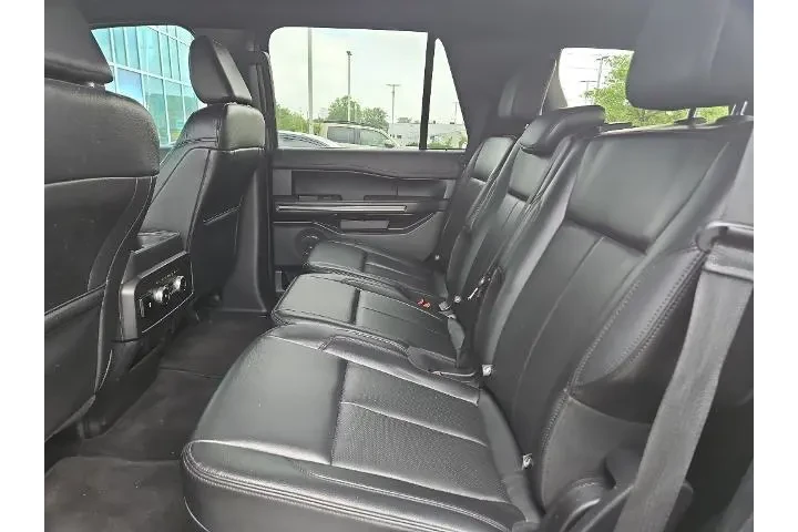 $33239 : Ford Expedition 2021 4x4 XLT image 10