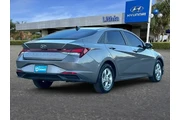 $12899 : Hyundai ELANTRA 2021 SE 4dr thumbnail