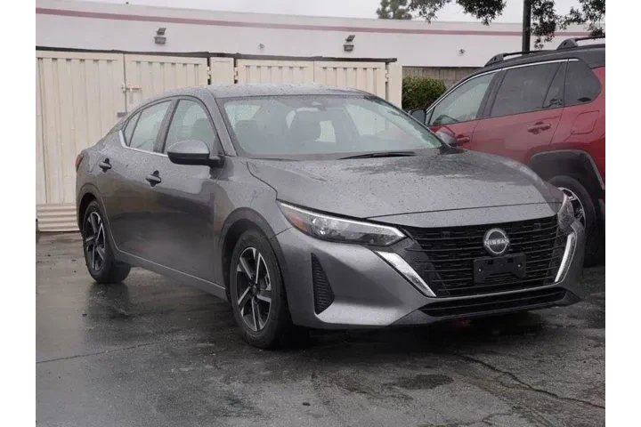 $18290 : Nissan Sentra 2024 SV 4dr Se image 2