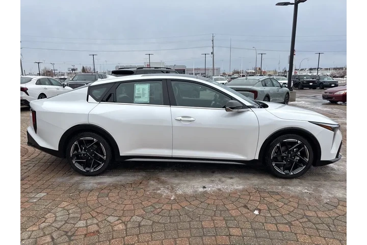 $24996 : 2025 K4 GT-Line image 4