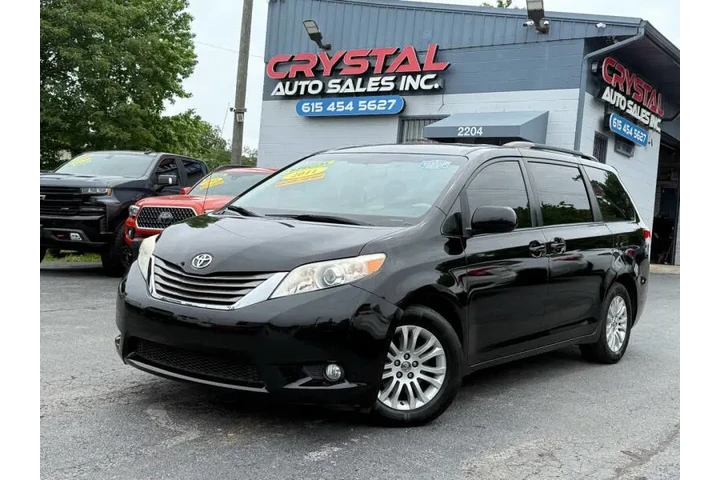 $13895 : 2011 Sienna XLE 8-Passenger image 3
