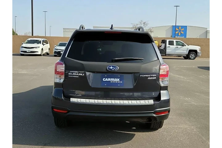 $13599 : Subaru Forester 2017 AWD 2.5 image 6