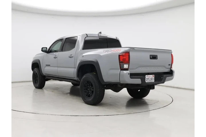 $30998 : Toyota Tacoma 2018 4x4 TRD P image 2