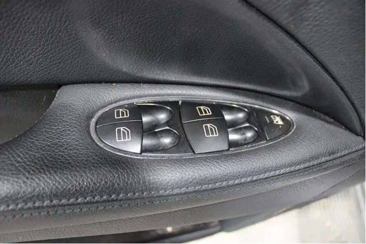 $8985 : Mercedes-Benz E-Class 2007 E image 6