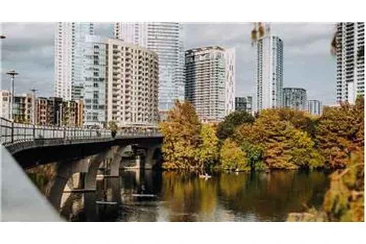 $2453 : Rental property with 3 bedro image 2