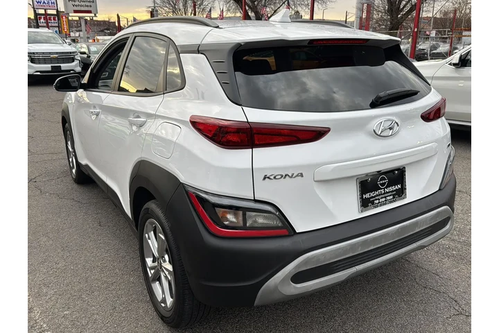 $18990 : Hyundai KONA 2023 AWD SEL 4d image 6