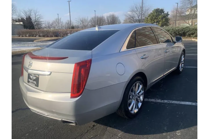 $8995 : 2013 XTS Luxury Collection image 6