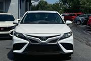 $18495 : 2021 Camry SE thumbnail