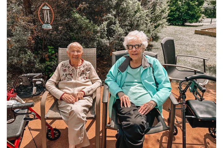 assisted living service image 1