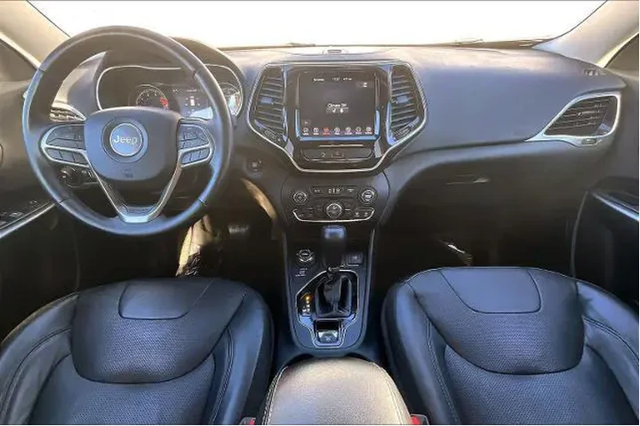 Jeep Cherokee 2019 4x4 Limit image 10