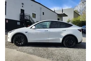 $31993 : Tesla Model Y 2023 AWD Long thumbnail