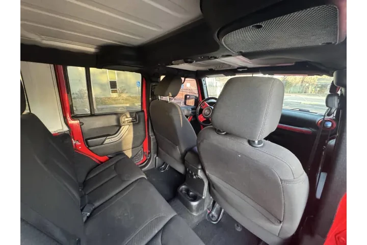 $10999 : 2015 Wrangler Unlimited Sport image 9