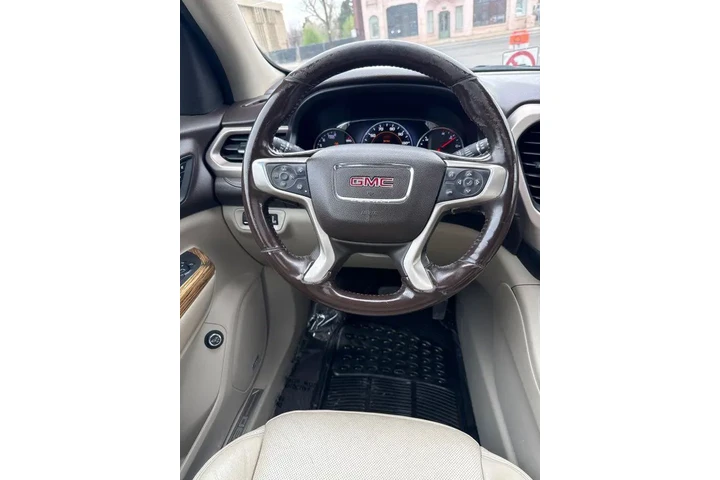 $18995 : 2017 GMC Acadia Denali image 8