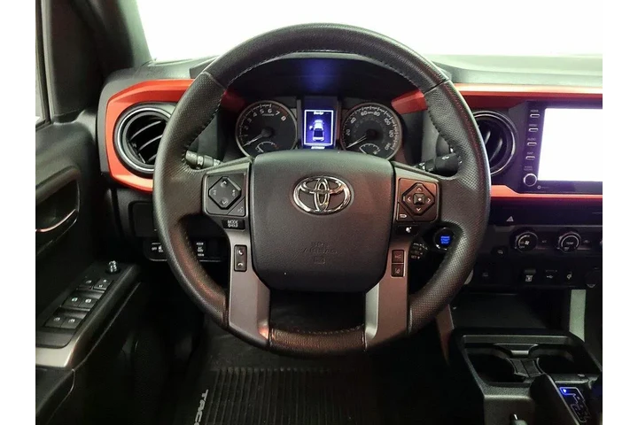 $29998 : Toyota Tacoma 2020 4x2 TRD S image 10