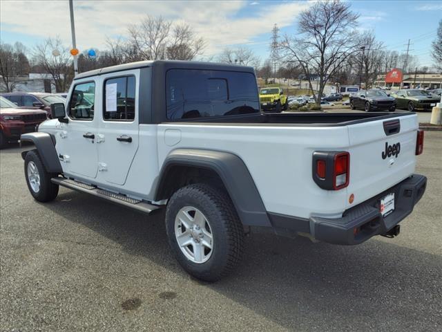 $31995 : PRE-OWNED 2020 JEEP GLADIATOR image 6