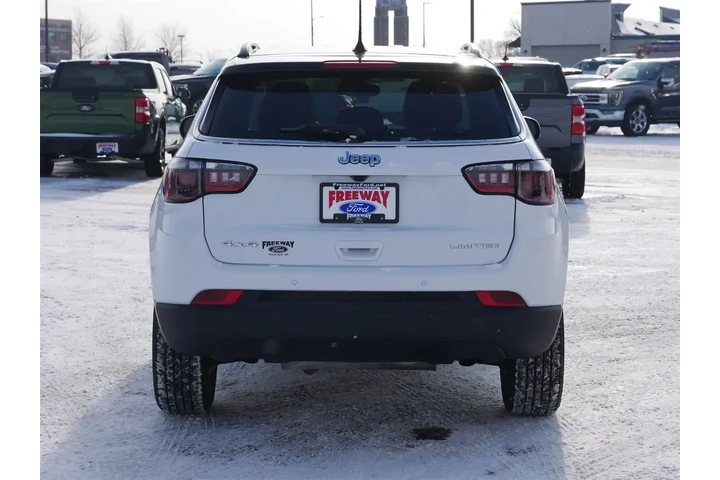 $21992 : Jeep Compass 2025 4x4 Limite image 4