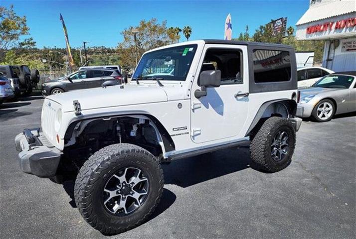 $18395 : 2012 Wrangler image 2