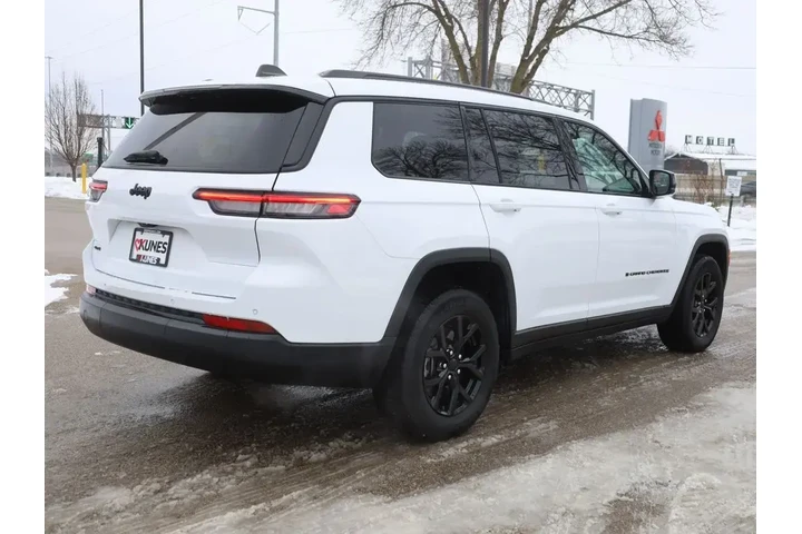 $29990 : Jeep Grand Cherokee L 2024 4 image 10
